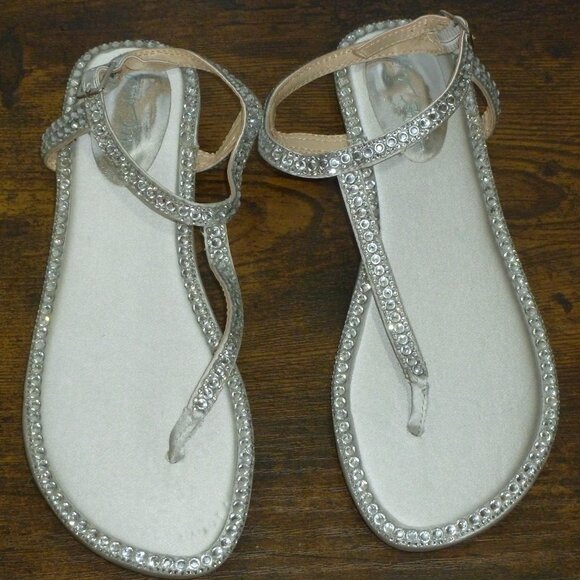 NWOT Betsey Johnson Silver Sequin Thong Sandals w/Ankle Straps - Picture 2 of 14
